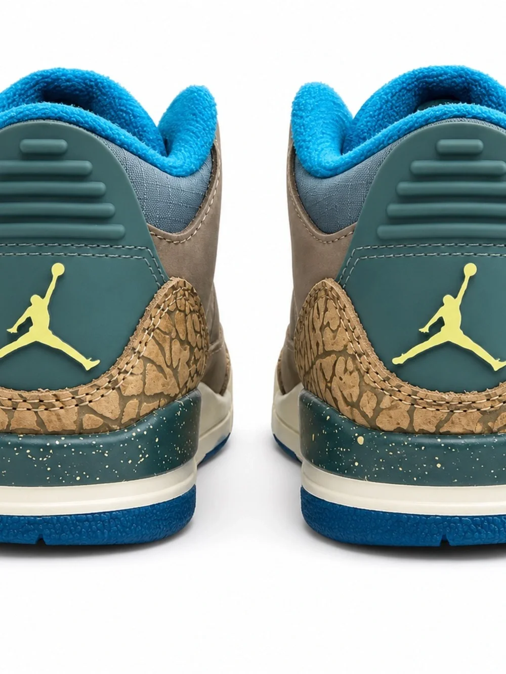 Air Jordan 3 Retro (TD) “Green Abyss” Toddler Sneakers – Size 9C